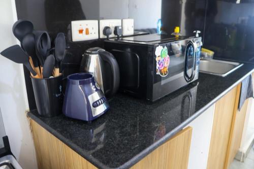 ห้องครัว, Cozy Apartment off Ngong Road in ลอร์โช