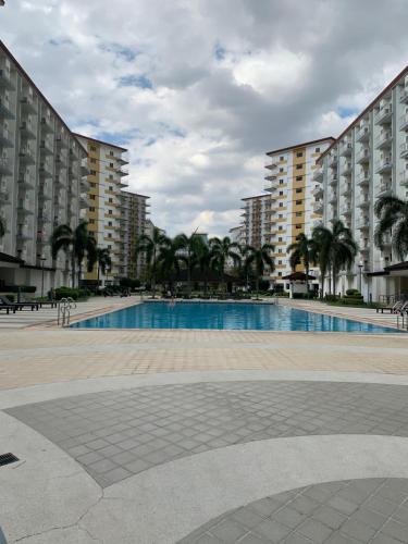 PEACETIME CONDO FIELD RESIDENCES BLDG 6 u1006B, Manila (photo 3)