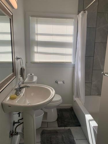 East Side 2BR - 1 BA Newly Remodeled Home East Side 2BR - 1 BA Newly Remodeled Home