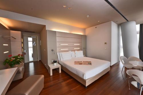 Best Western Plus Net Tower Hotel Padova Room Type - Superior King Room