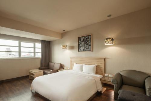 Superior Double Room image 2