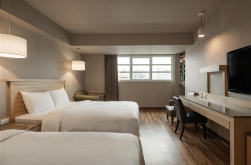 Superior Quadruple Room image 2