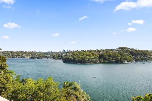 Cliff house and Grand harbour views - image 5