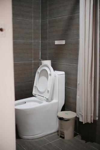 Family Room with Private Bathroom image 1