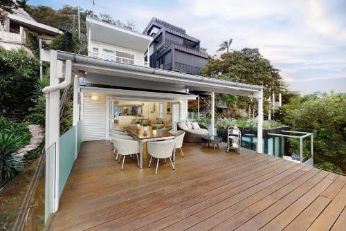 Cliff house and Grand harbour views - image 11