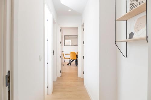 Three-Bedroom Apartment with View image 10