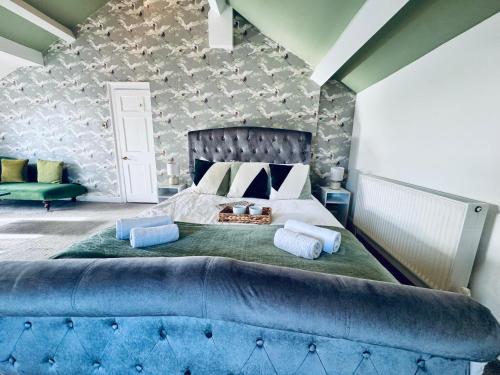 The Georgian Manor House - Tap to explore photos
