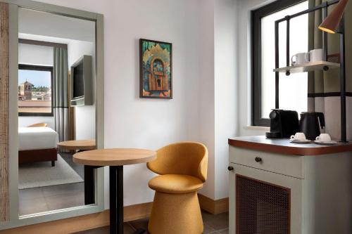 Best Western Plus Hotel Spring House - image 7