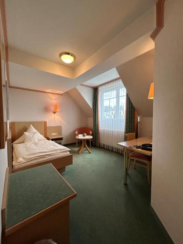Comfort Single Room
