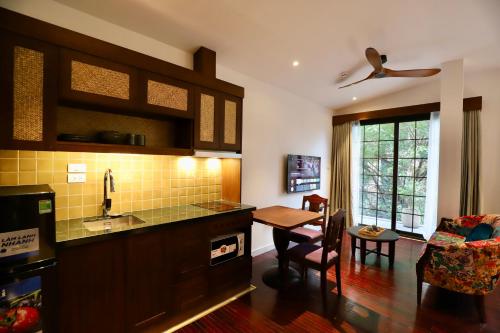 One-Bedroom Apartment with Terrace image 10