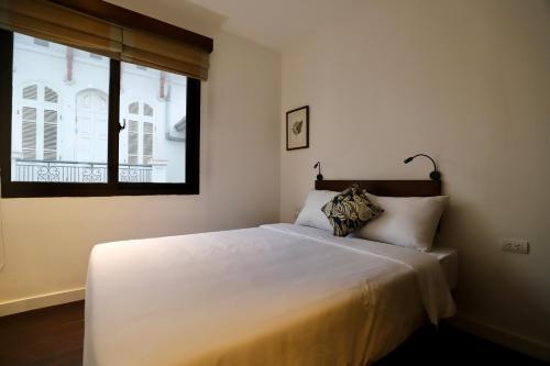 Two-Bedroom Apartment with Terrace image 5