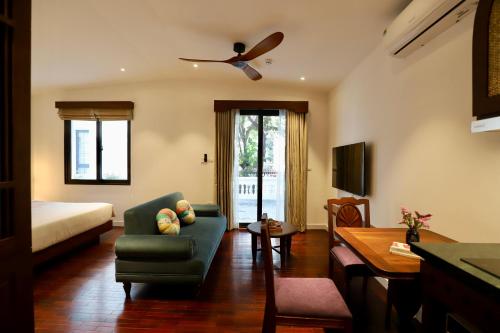 One-Bedroom Apartment - Non-Smoking image 4