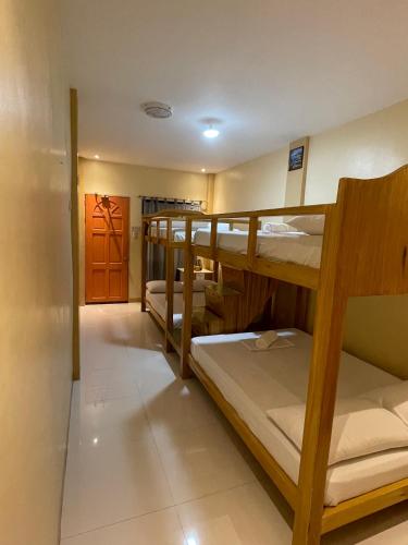 Susada's Inn Room Type - 8-Bed Mixed Dormitory Room