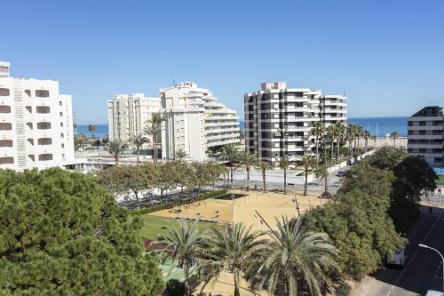 Two-Bedroom Deluxe Apartment with Ocean View image 10