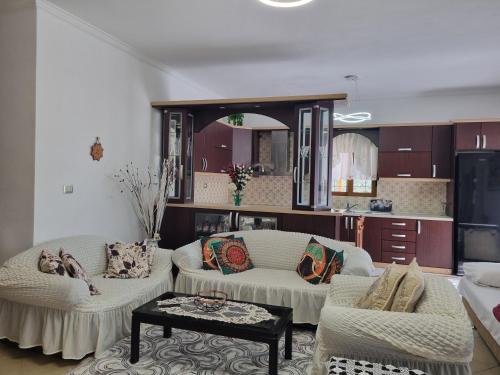 Apartment with Lake View image 10