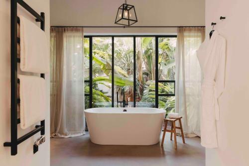 浴室, Finca Serena Mallorca, Small Luxury Hotels in 印加