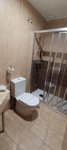 Double or Twin Room image 6