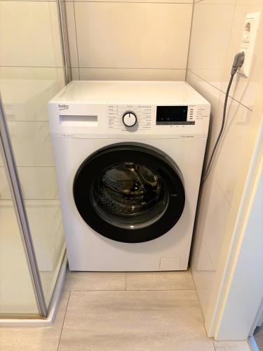 HUGOS Studio Apartment in เบนส์ไฮม์