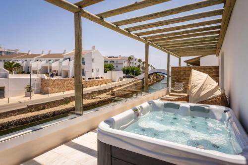 Lago Resort Menorca - Suites del Lago Adults Only in 梅諾卡