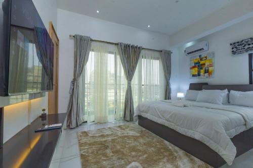 Two-Bedroom Apartment image 9