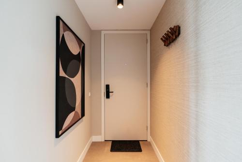 One-Bedroom Apartment with Balcony image 10
