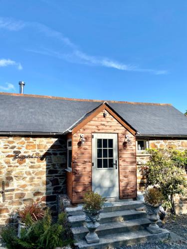 Riverside barn on private wildlife estate