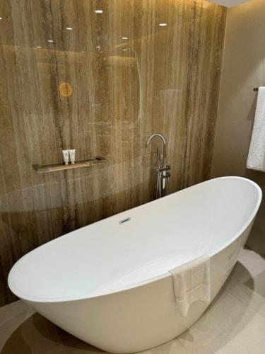 Fürdőszoba, Coral Strand Smart Choice Hotel in Seychelles szigetek