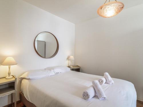 Two-Bedroom Apartment with Terrace image 4