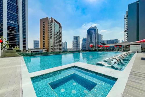 CAICAI Homes Mag 318 Dubai Walking Distance to Dubai Mall, Dubaj (zdjęcie 3)