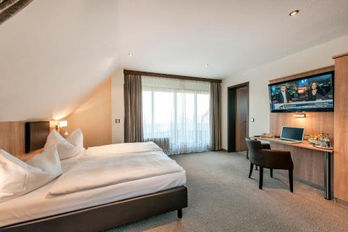 Garni Hotel Schumacher - image 3