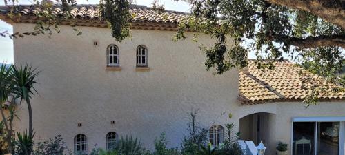 Villa Bastide provencale Saint Raphael Valescure in Saint-Raphael