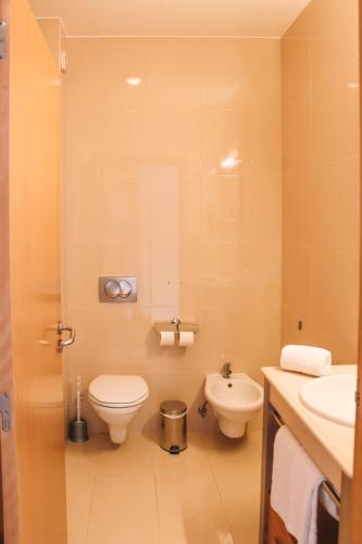 Vitoria Hotel - image 8