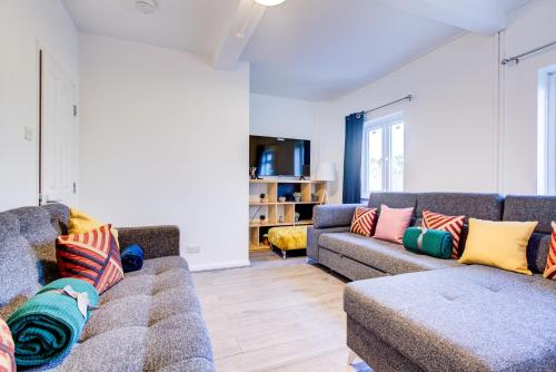 Hot Tub Stay Near Windsor & Legoland Sleeps 14, Windsor (zdjęcie 7)