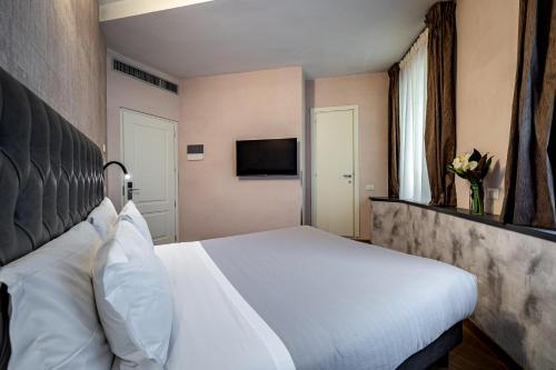 Florence Old Bridge B&B - image 4