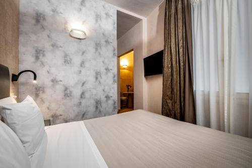 Florence Old Bridge B&B - image 13