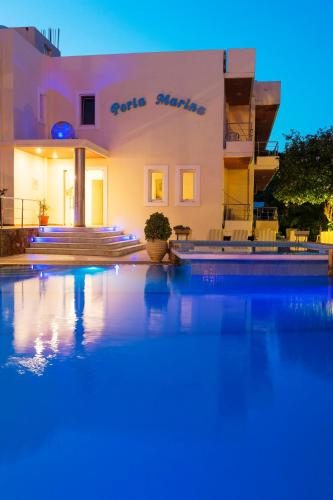 Perla Marina Aparthotel - image 2