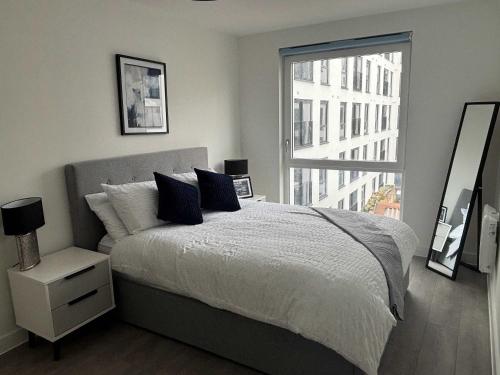 Stylish 1-Bedroom Apartment Sleeps 3 in central Birmingham, Birmingham (fotografie 5)