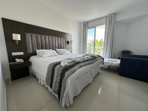 Napa Jay Hotel Room Type - Standard Triple Room, City View