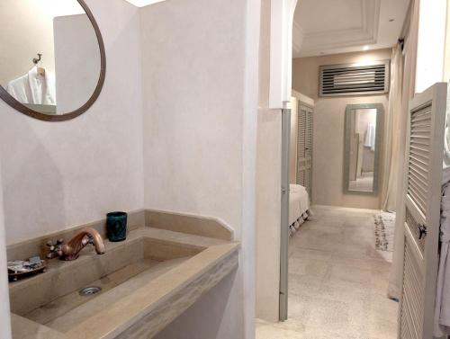 Riad Slitine & Spa Room Type - Comfort Triple Room Riad Slitine & Spa Room Type - Comfort Triple Room