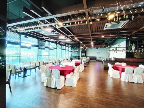 餐廳, 591號聯排別墅－由薩拉姆套房管理 (Townhouse 591 by Salaam Suites) in 莎阿南