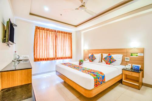 FabHotel Prime Royal Castle - Nr. Coimbatore North Railway Station photo 2