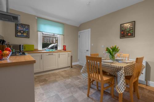 Konyha, 2 bed period Victorian property in historic town in Haddington