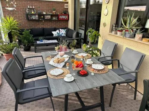 Bed & Breakfast Birgit Fröhlich in Gröst, Deutschland