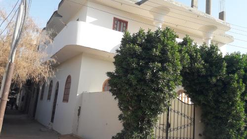 الاقصر البر الغربي امام معبد هابو, Al Aqālitah (foto 2)