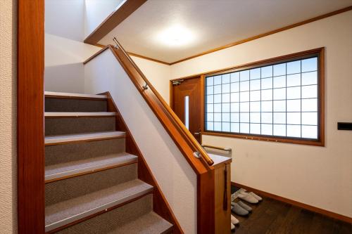 live takayama-Stay with a Rescue Dog and Local Host in Iwai
