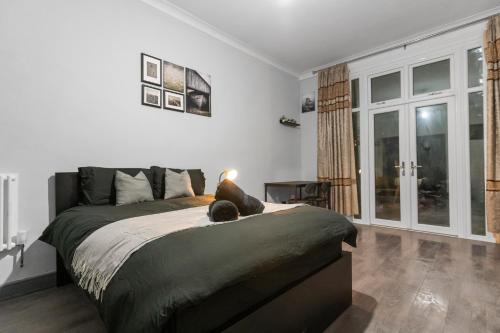 Modern Moseley Studio - 3, Бирмингем