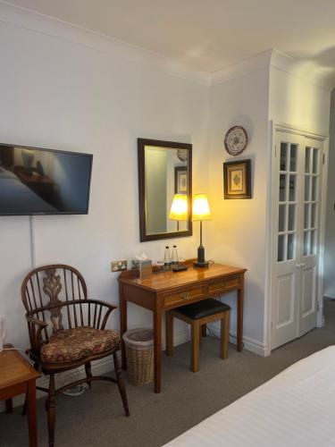 Noel Arms - A Bespoke Hotel - image 14
