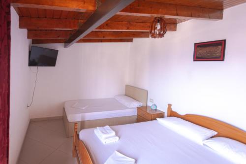 Apartment image 5