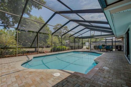 Relaxing 3BR 2Ba Oasis with Heated