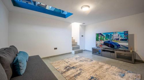 Villa with Private Pool image 10